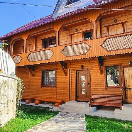 Котедж Біля Лісу Yaremche Exterior foto